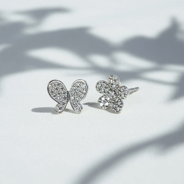 Pt950ダイヤモンドピアス(片耳用) | ポンテヴェキオ公式オンライン