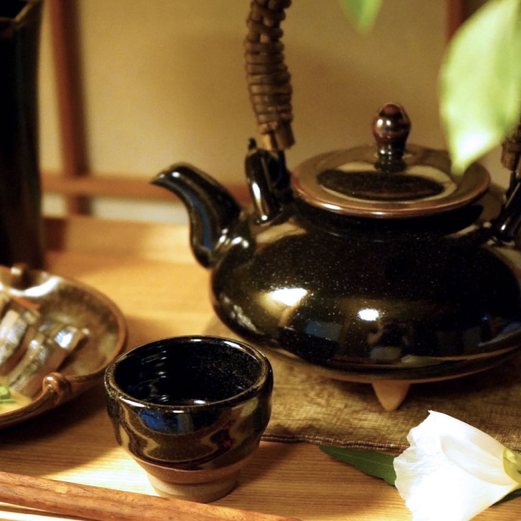 冬を迎える、暮らしの支度 - 沈壽官窯（ちんじゅかんがま）薩摩焼の