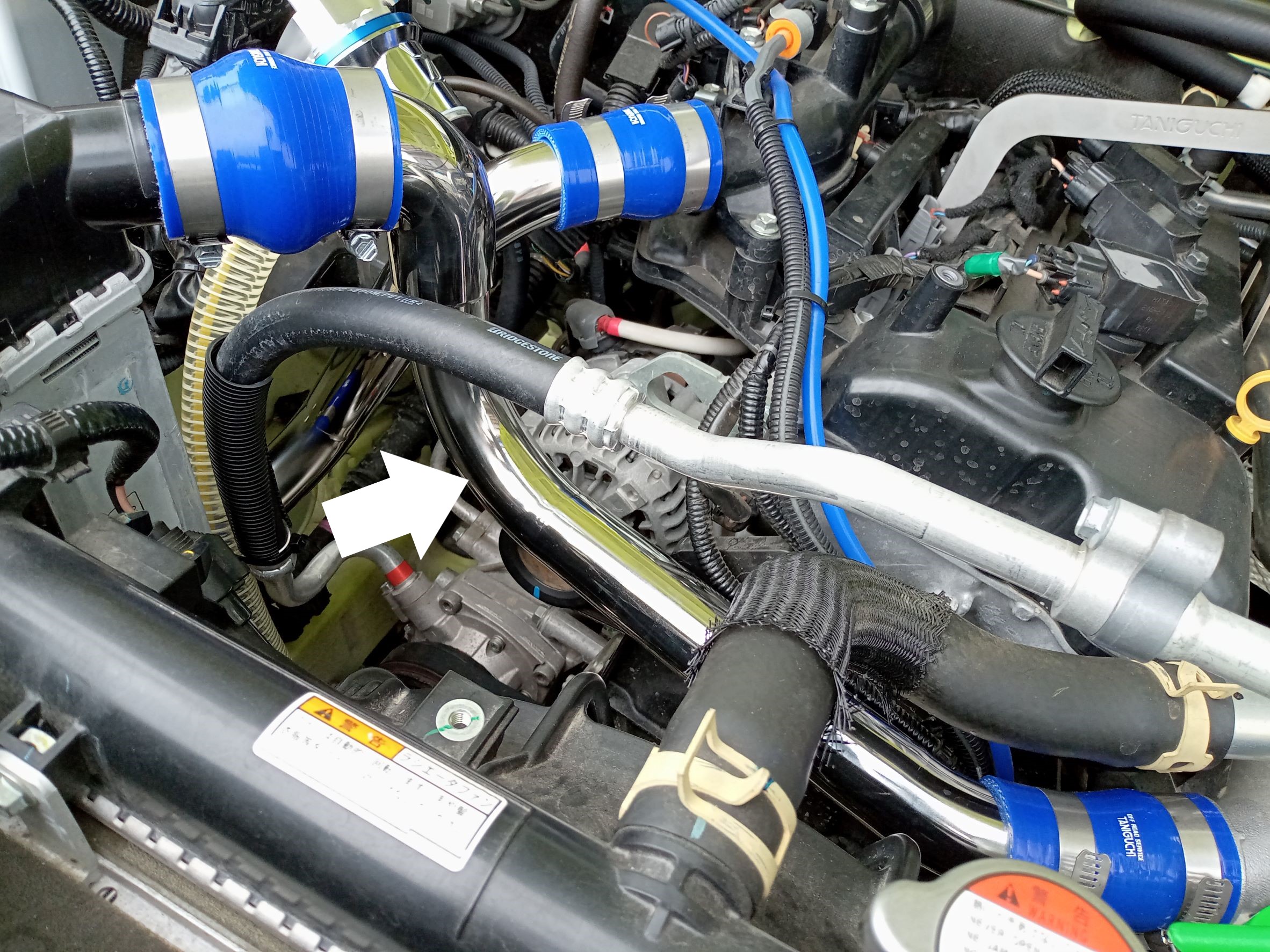 JB64用ステンレスインテークパイプ発売！ | ジムニーのカスタムパーツ