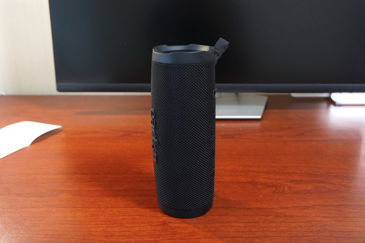 EarFun UBOOM Slimレビュー：IPX7の防水のパワフルなBluetooth