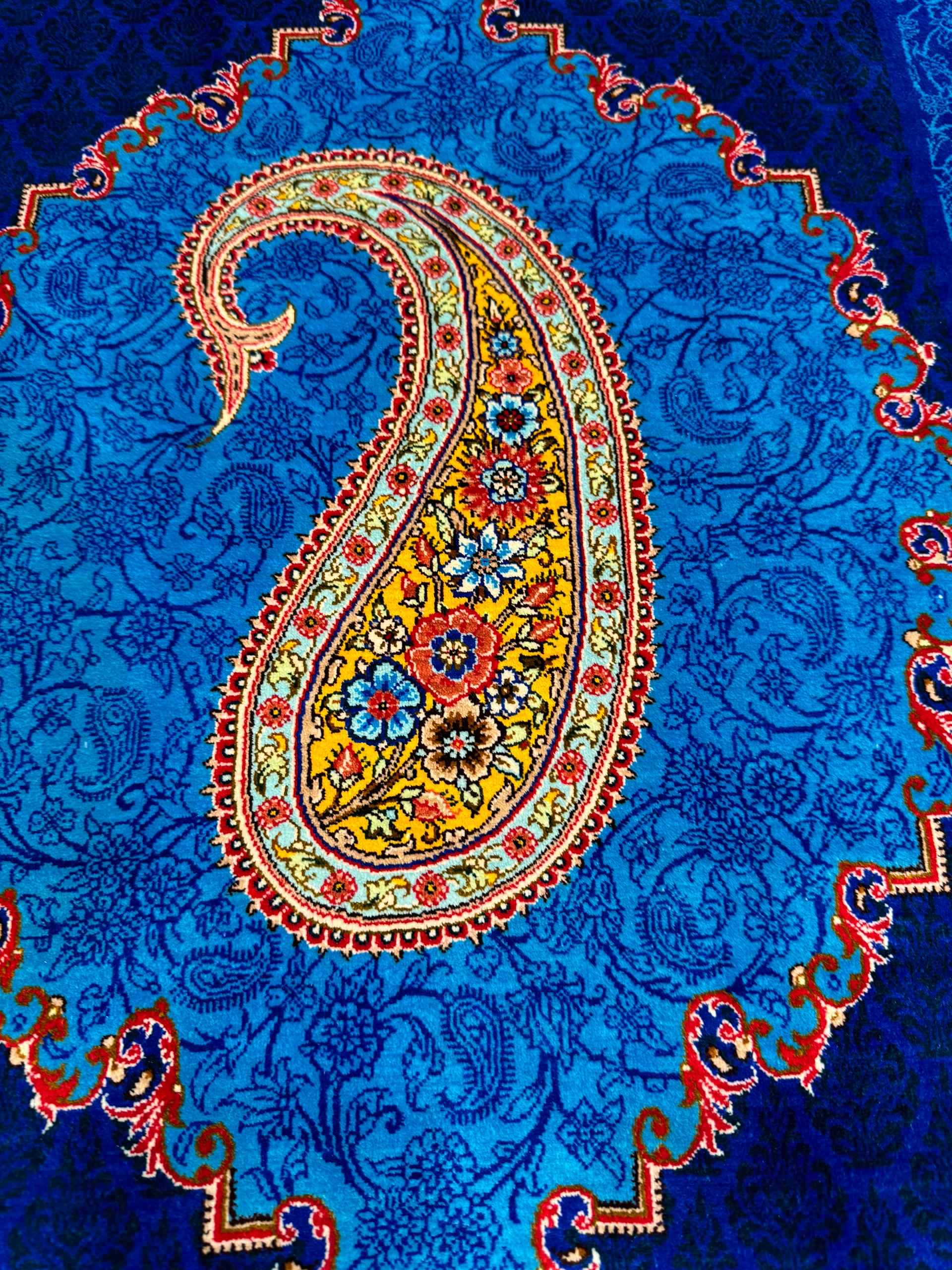 Y3261 高級ペルシャ絨毯 クム産 シルク100% 手織り 工房サイン 高級