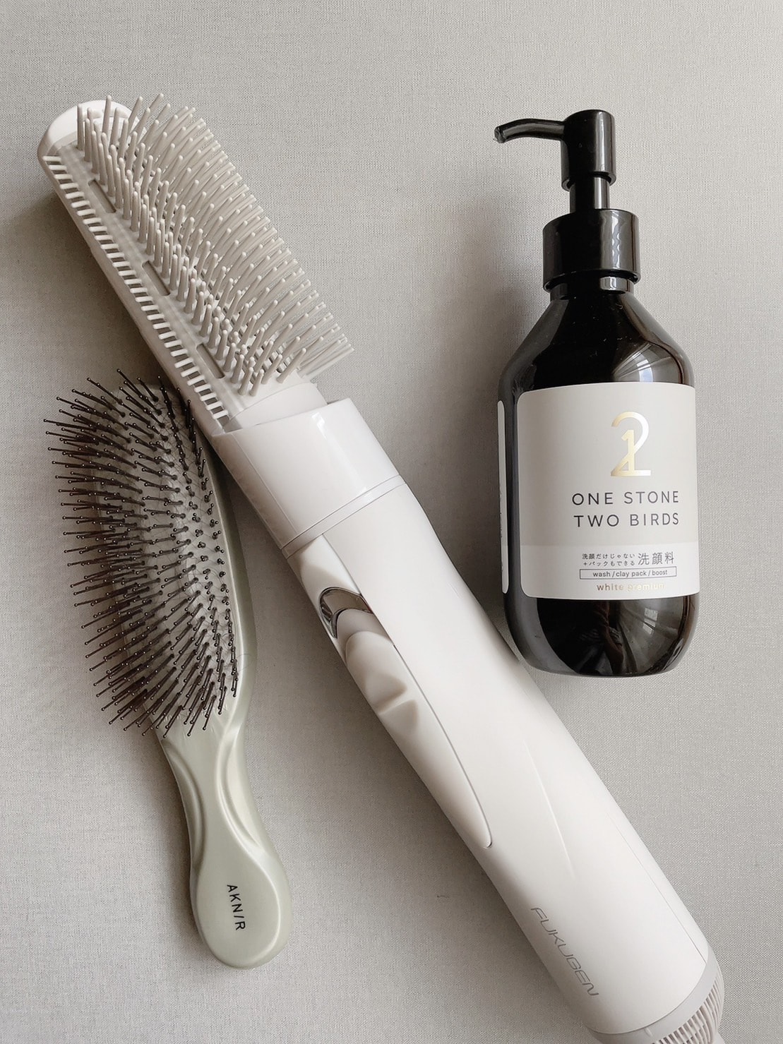 勝手に泡立つ洗顔、くるくるドライヤーetc.『MEGUMI美容』を実践して