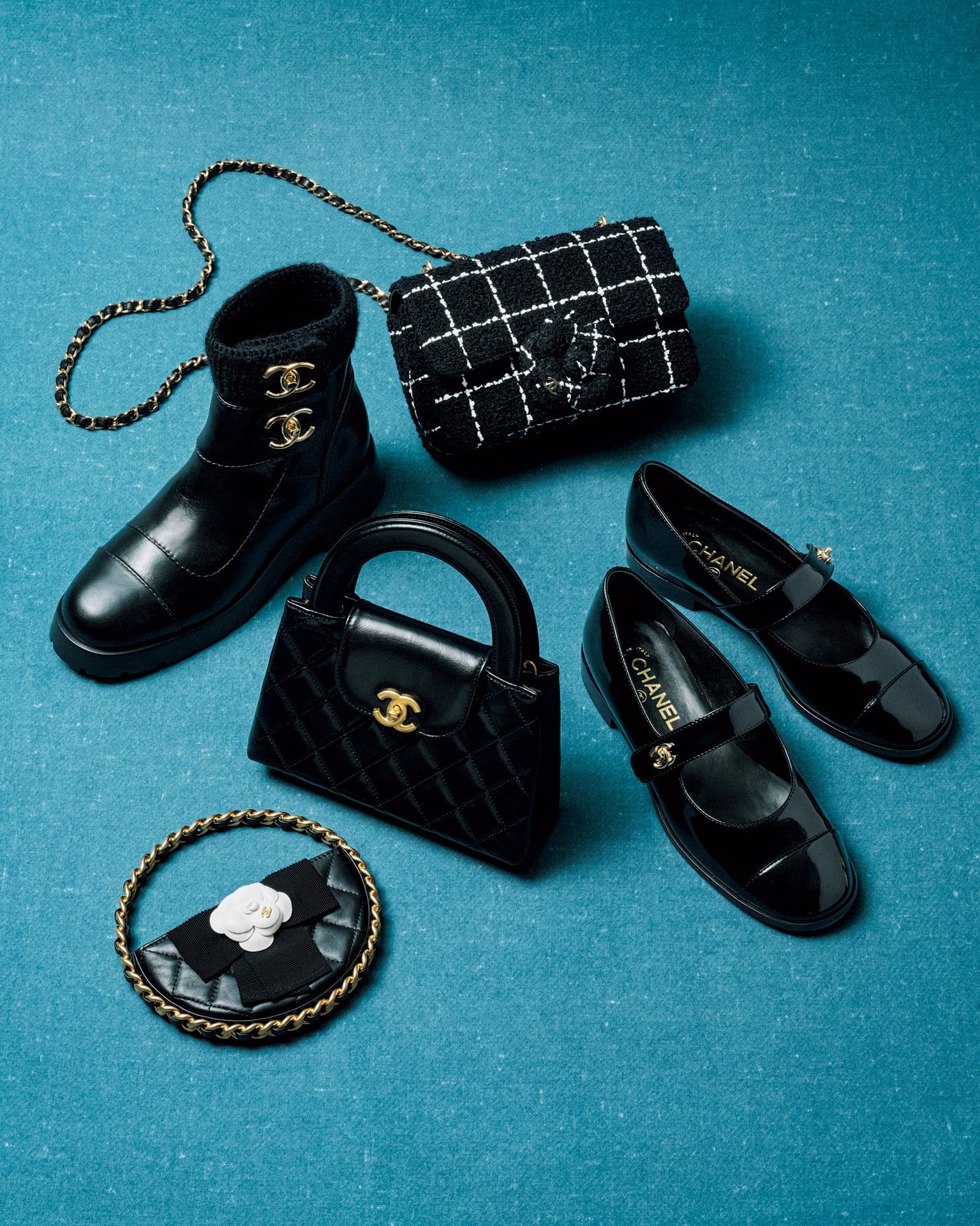 シャネル】の代名詞・カメリアにフィーチャー。シックで可愛い2023年