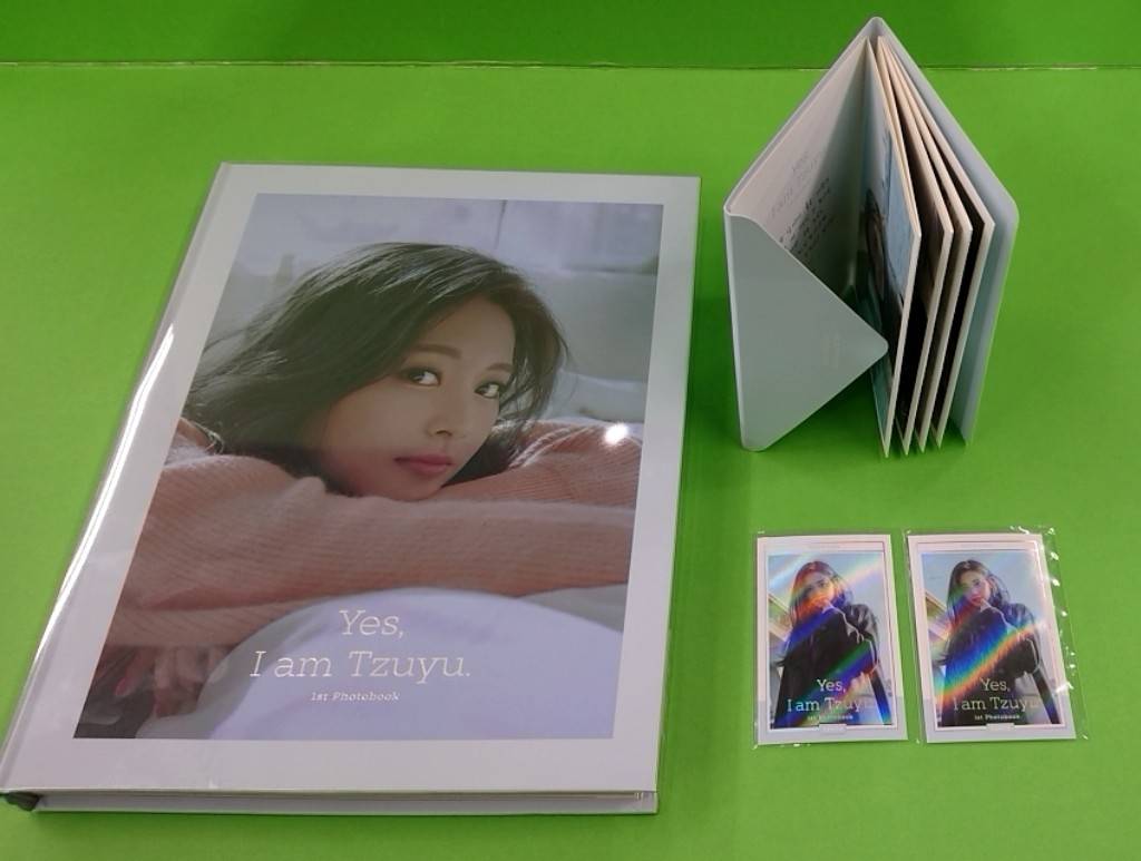 Yes, I am Tzuyu. フォトブック 2冊セット Yes Iam Tzuyu 2種セット