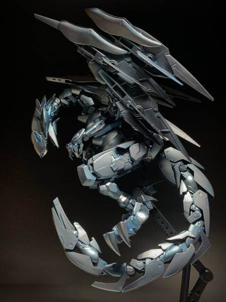 ふつくしい……」プラモデルのジャンクパーツで「青眼の白龍」を再現