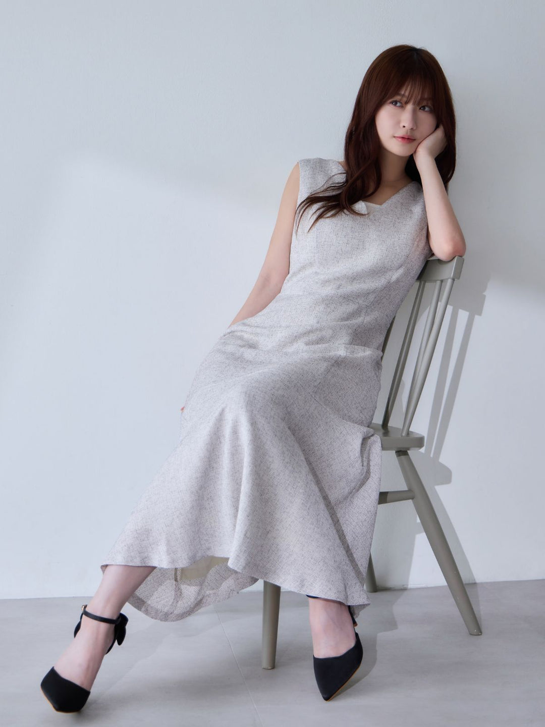 ツイードライクマーメイドワンピース：ミックスホワイト│胸が大きな