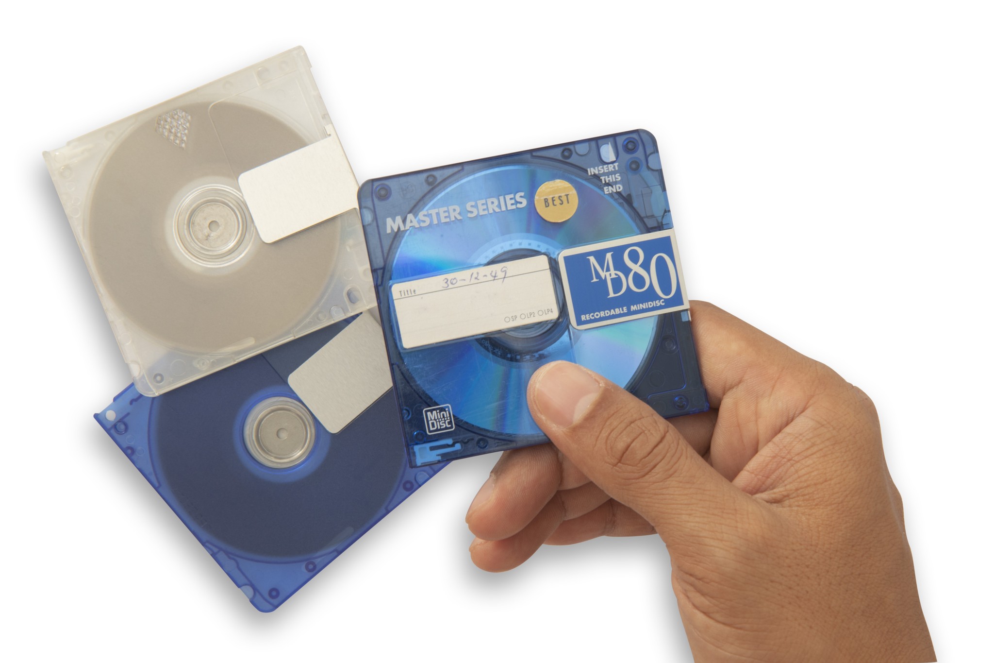 注文殺到の全部入り音楽プレーヤーに「MDがハブられている」とツッコミ