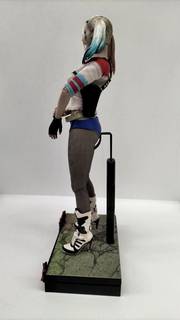 ハーレクイン30cmフィギュア クレイジートイズ Amazon.co.jp