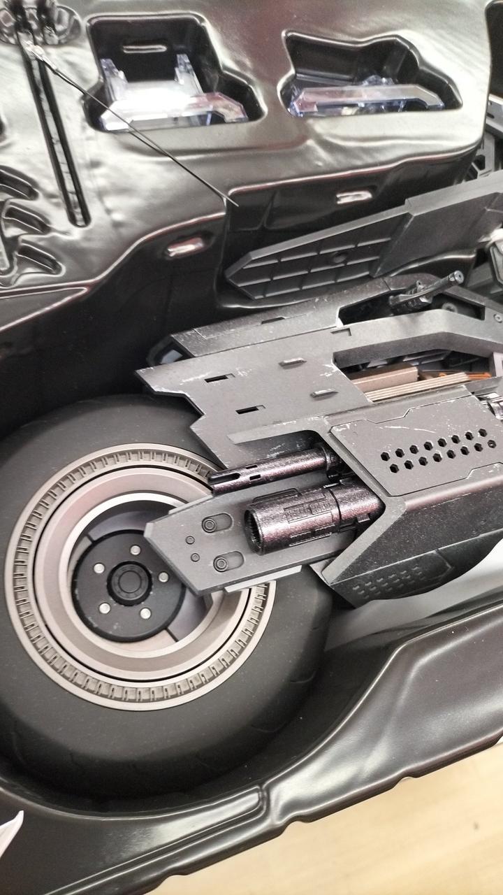 ホットトイズ(HOT TOYS)|バットマン&バットサイクル|【ハードオフ公式
