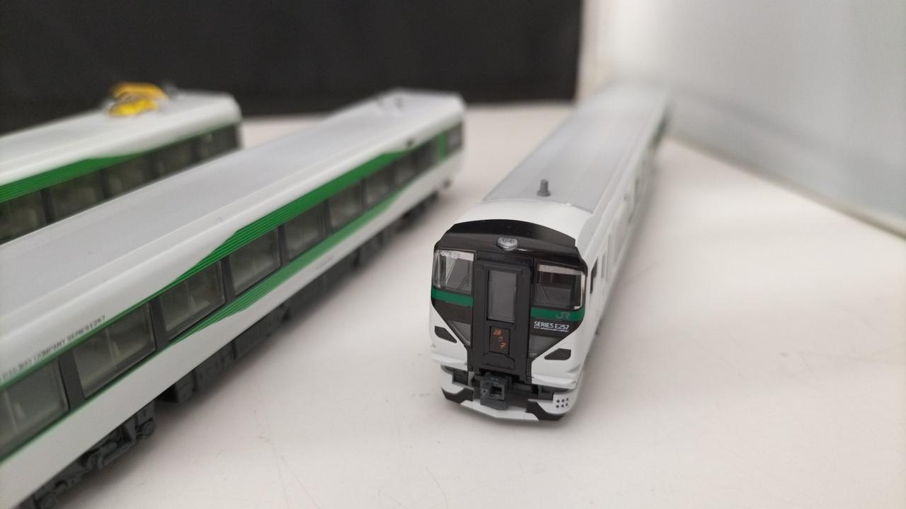 カトー(KATO)|E257系5000番台9両セット|【ハードオフ公式通販】オフ