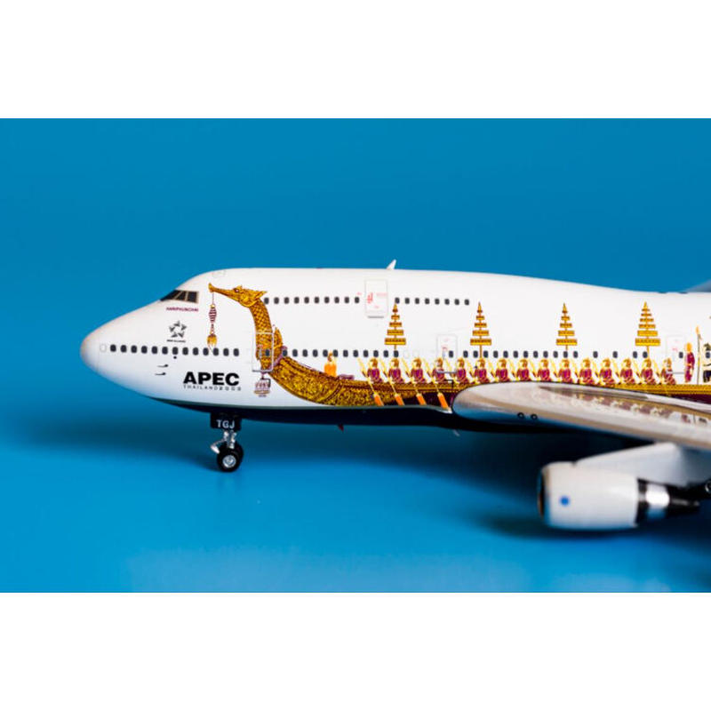 0674 タイ国際航空 絵葉書、ボールペン ほか 破産申請、運航継続中