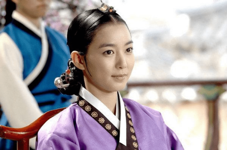 朝鲜王后张禧嫔：清朝册封一品妃，曾被尊为国母，死后却被称妖女_搜狐网