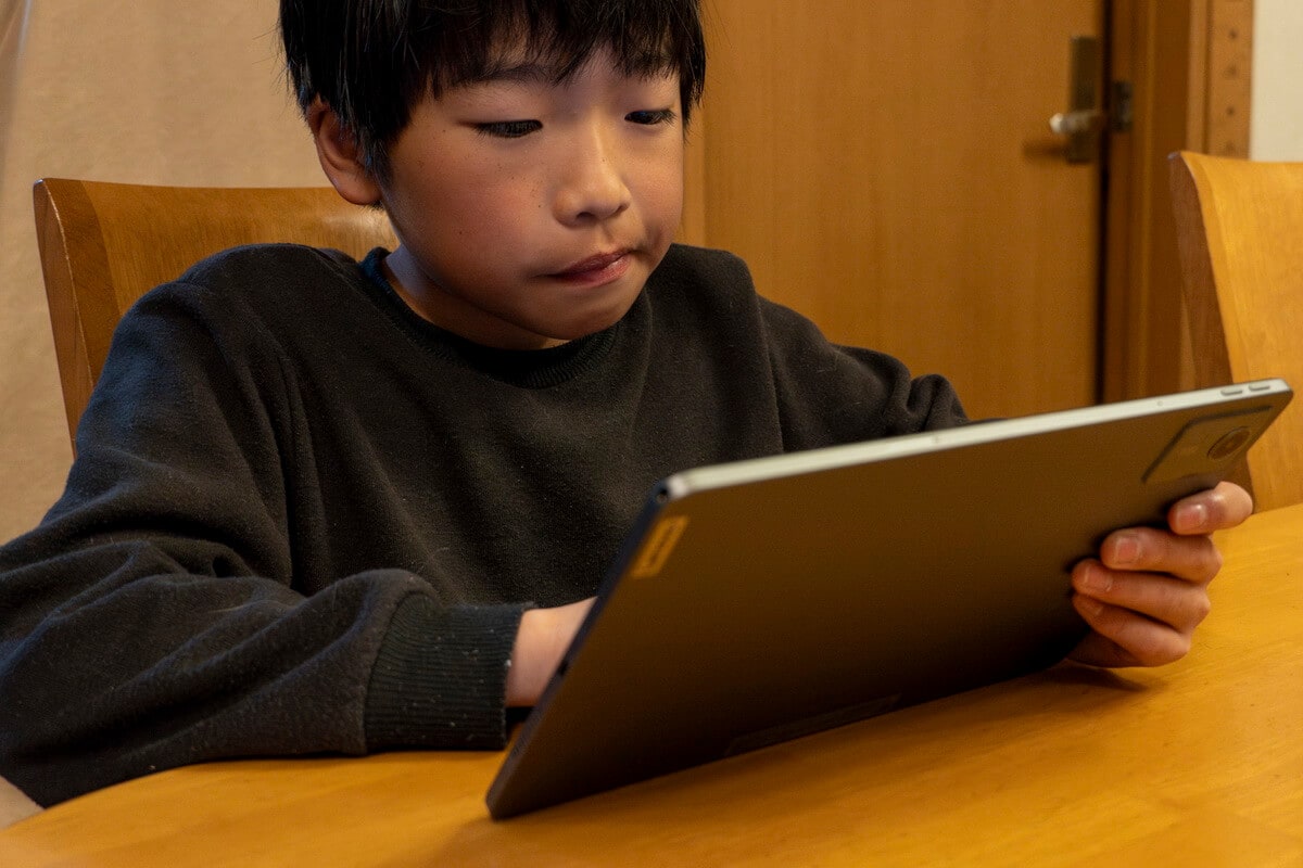 Lenovo Tab B11＞は子供から大人、シニアまで、買ってすぐに活用できる