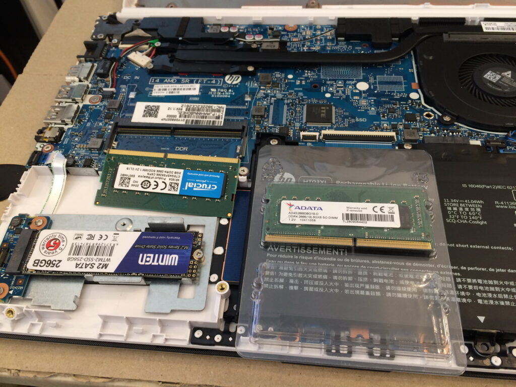 HP 14s-dk0098AU Windows Update後、パソコンがたちあがらなくなった