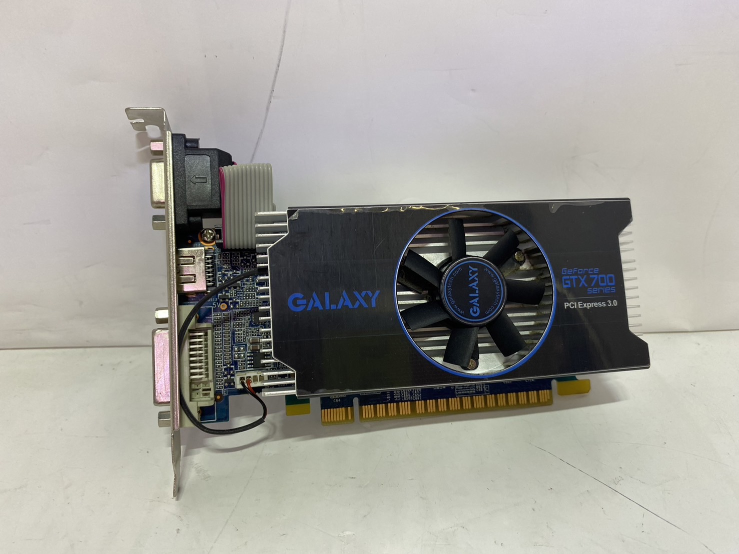 玄人志向 GF-GTX750Ti-LE2GHD [PCIExp 2GB]の激安通販(詳細情報