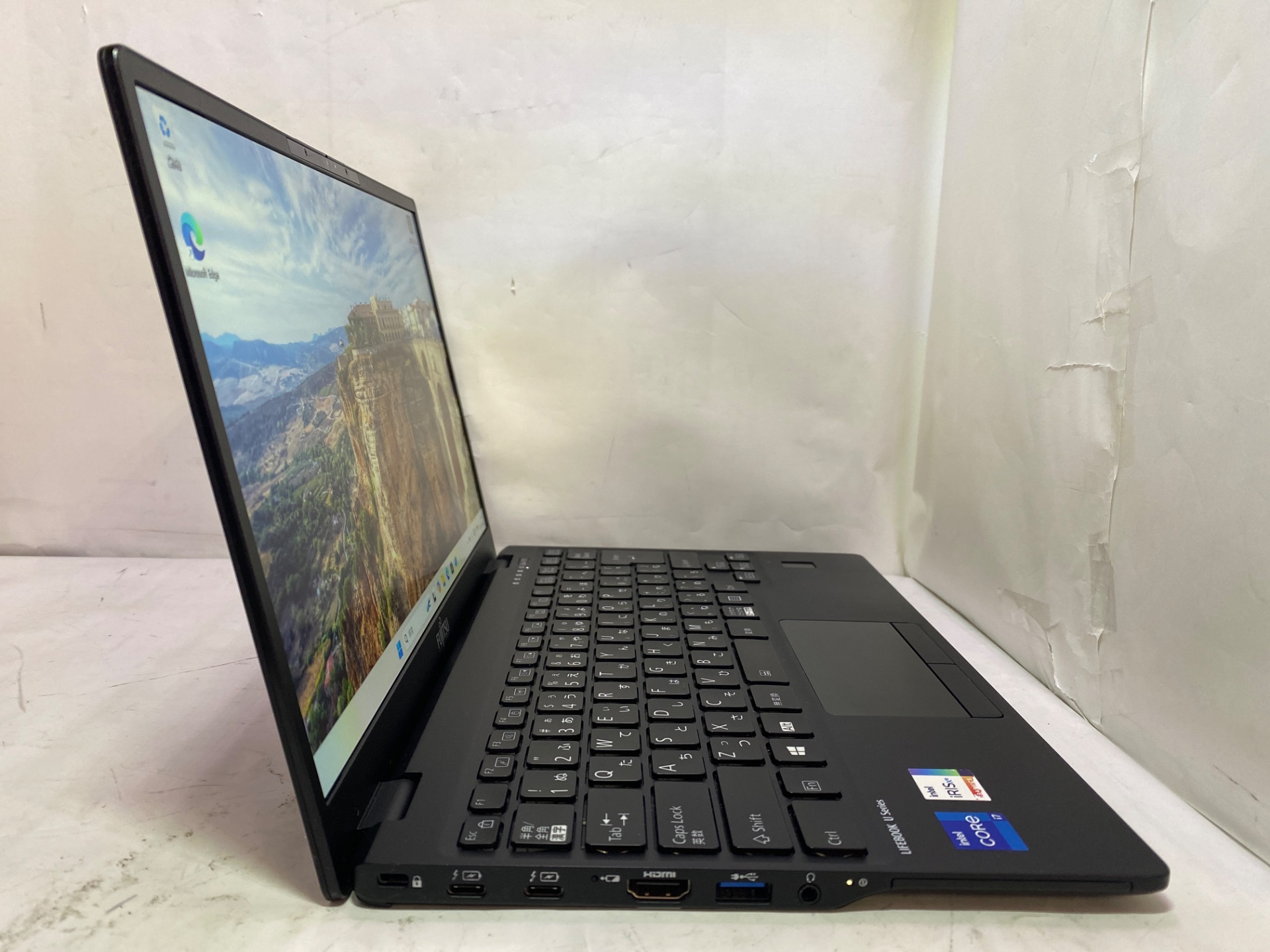 FUJITSU(富士通) LIFEBOOK U9311/F (FMVU34011)の激安通販(詳細情報
