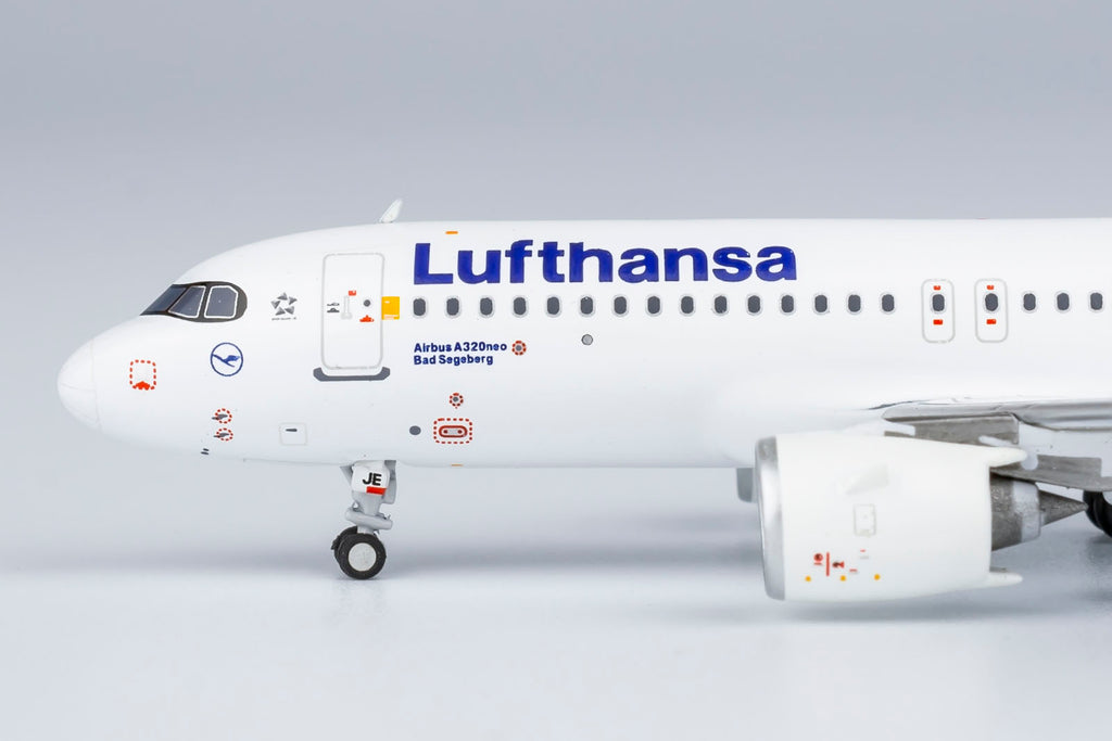 Lufthansa Airbus A320neo D-AIJE NG Model 15008 Scale 1:400