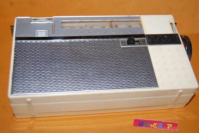 ソニー・Model TR-813・ 2-Band 8-Transistor Radio receiver1960年製