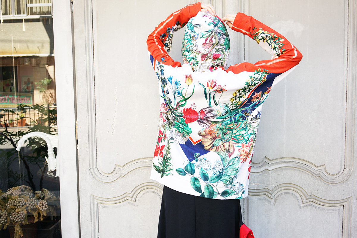 AHCAHCUM あちゃちゅむ フラワーラインパーカー