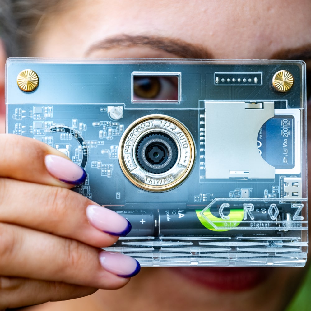 Camera Bundle - CROZ - Vanguard Paper Shoot Europe