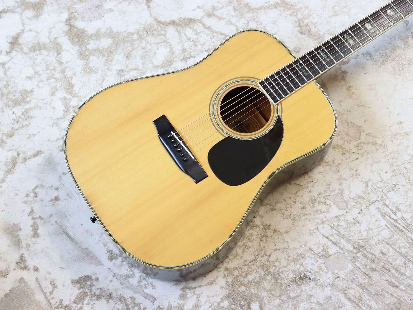 中古】Morris W-40 アコースティックギター - 神奈川県の中古楽器店