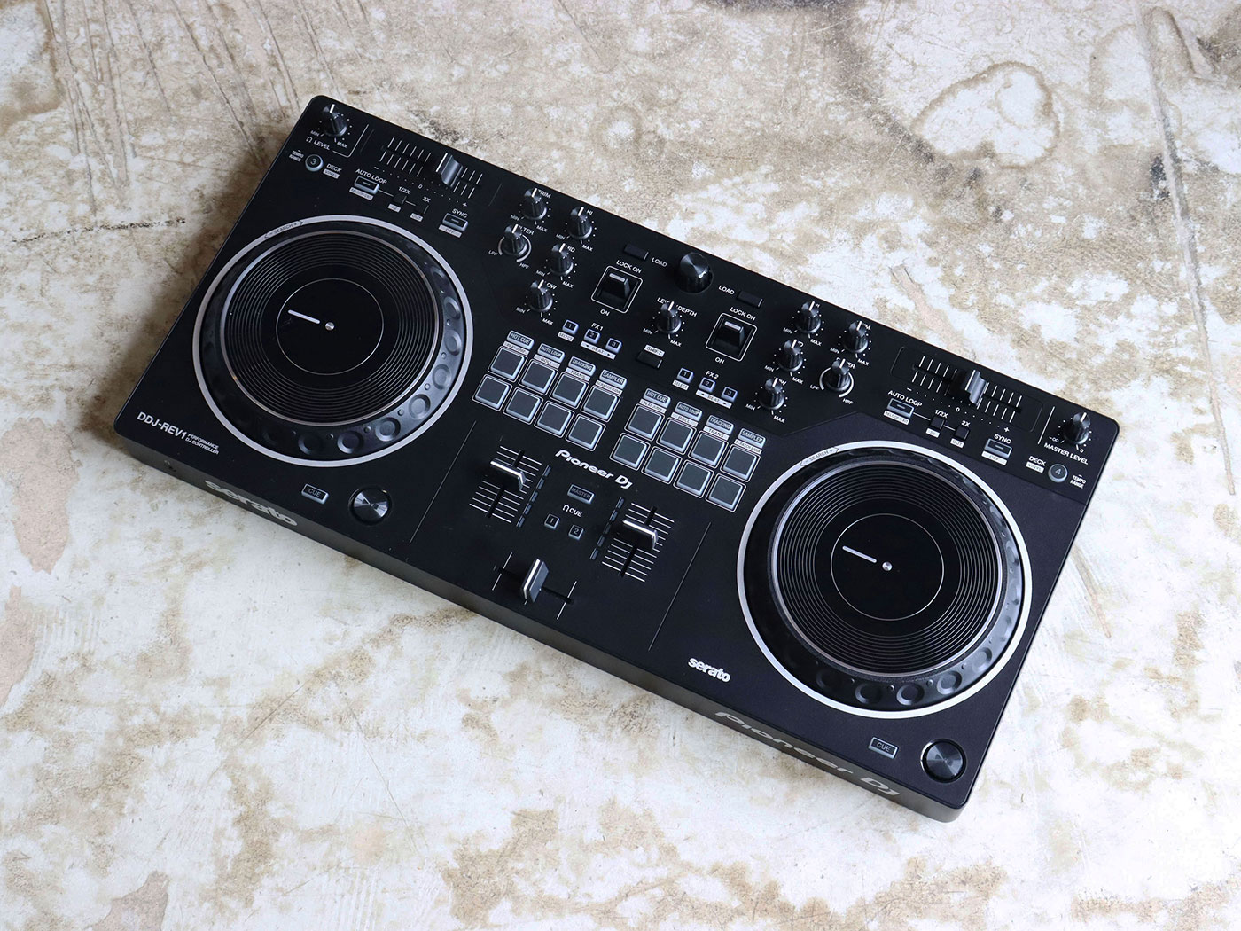 中古】Pioneer DDJ-REV1 Serato DJ Lite対応 スクラッチスタイル 2ch