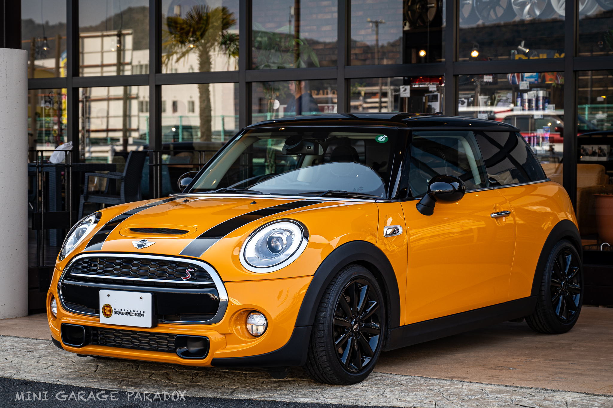 MINI COOPER S】F56 ボルカニックオレンジ | MINI GARAGE PARADOX