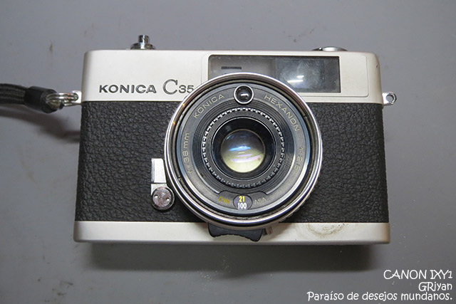 KONICA C35（初代）アトムレンズ搭載の初期モデルをジャンクで入手した