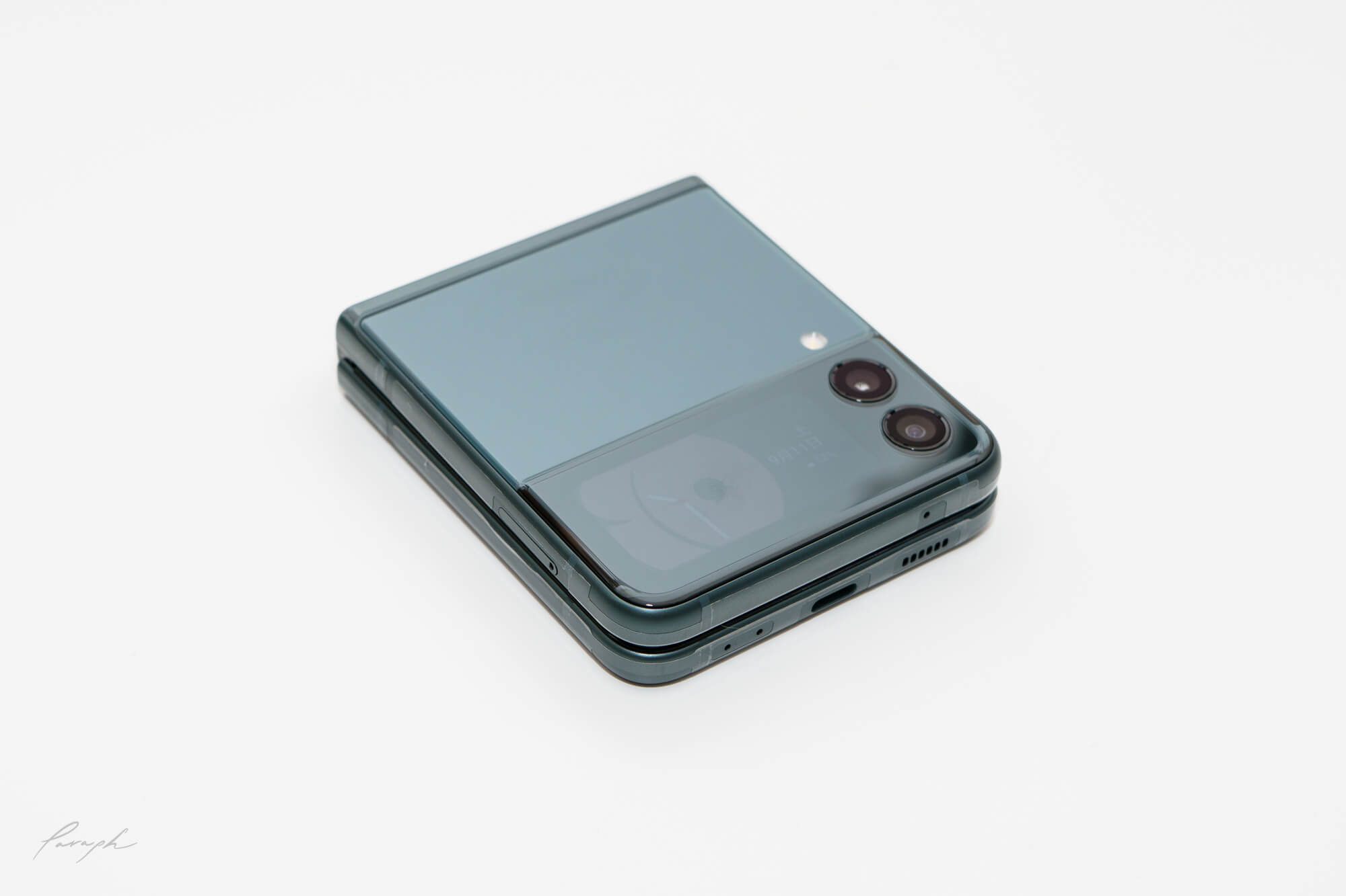 折りたたみスマホの完成系「Galaxy Z Flip3 5G」香港版 グリーンが