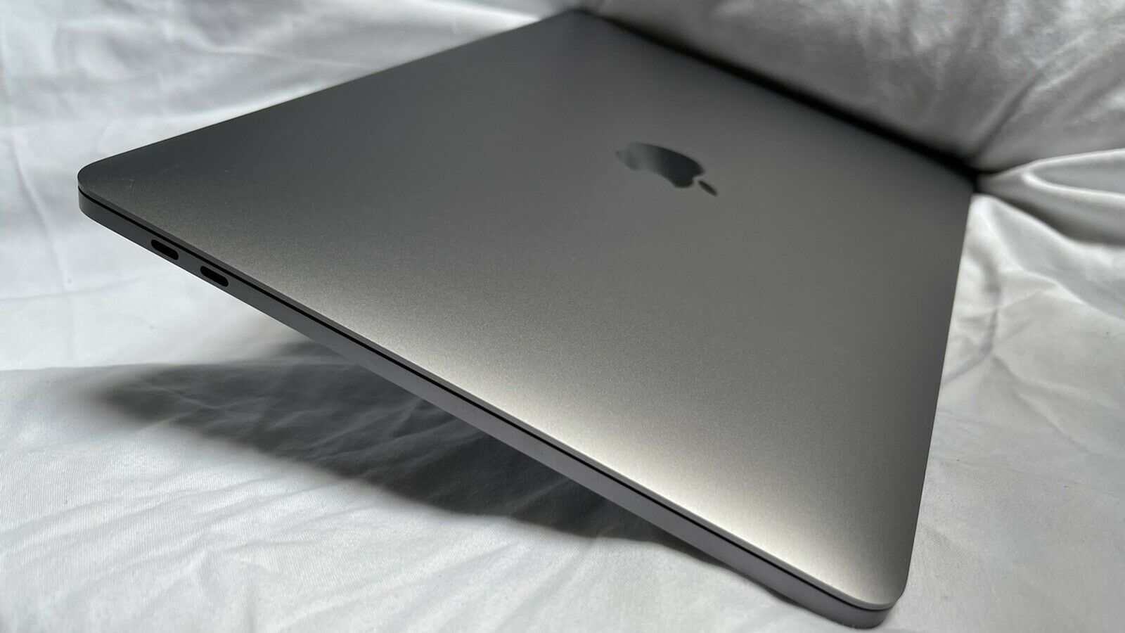 Apple MacBook Pro 13 Inch 16GB Ram 512GB SSD Touch Bar 2020 2.0