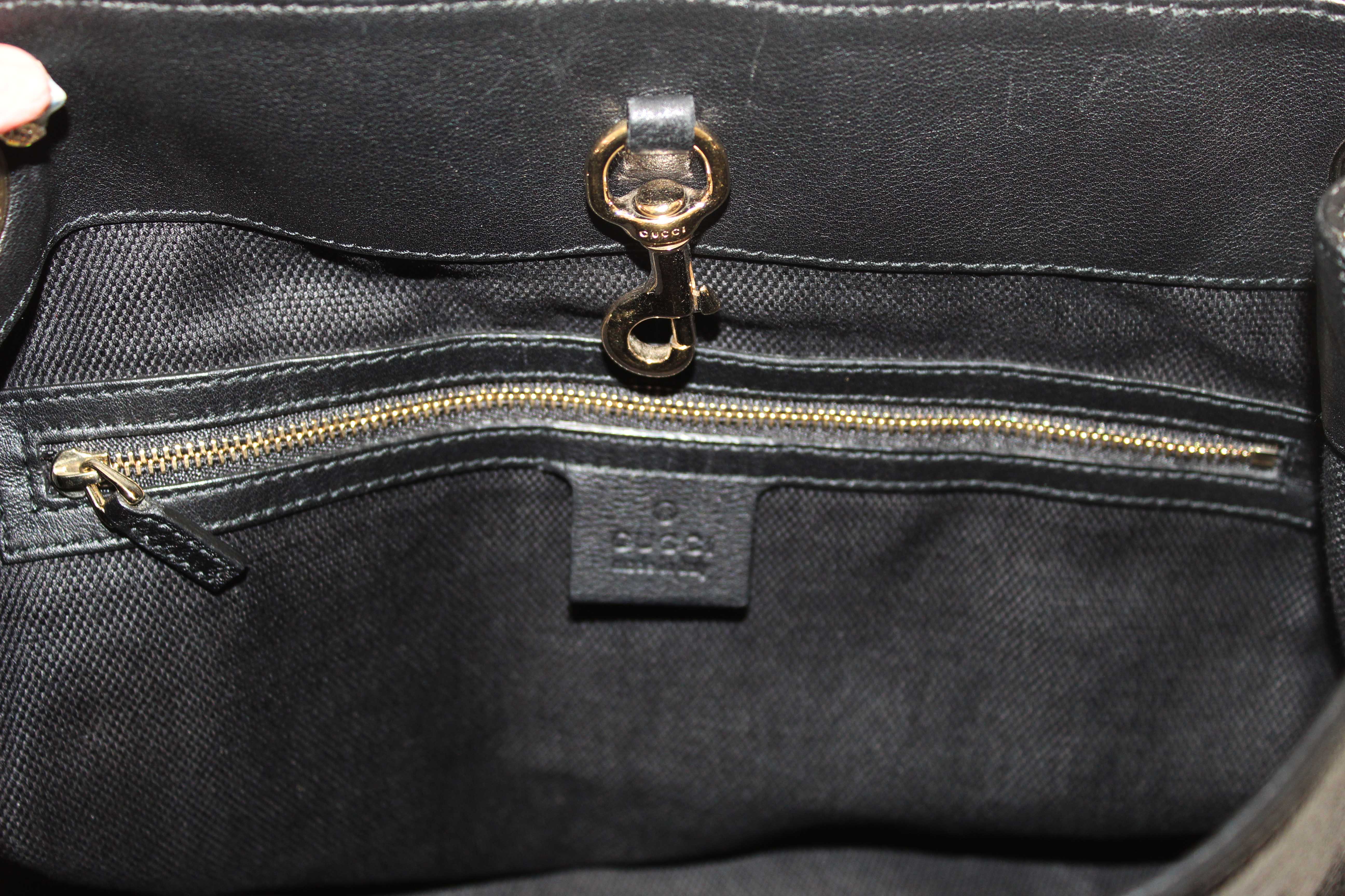 Authentic Gucci Black Patent Leather Medium Soho Chain Shoulder