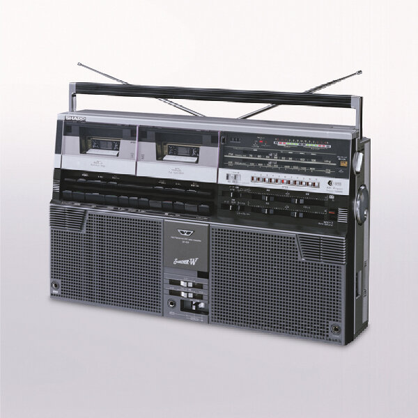 っ【世界初 Wラジカセ 昭和54年】 #お前らの昭和をばらせ