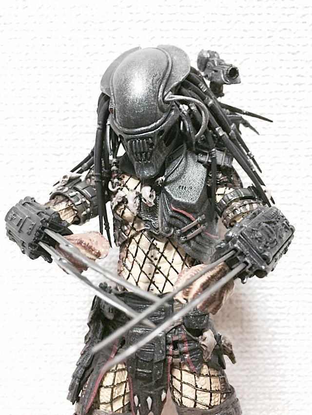 RT @KSUWABE: NECA製の「サーペントハンター・プレデター」が届きまし