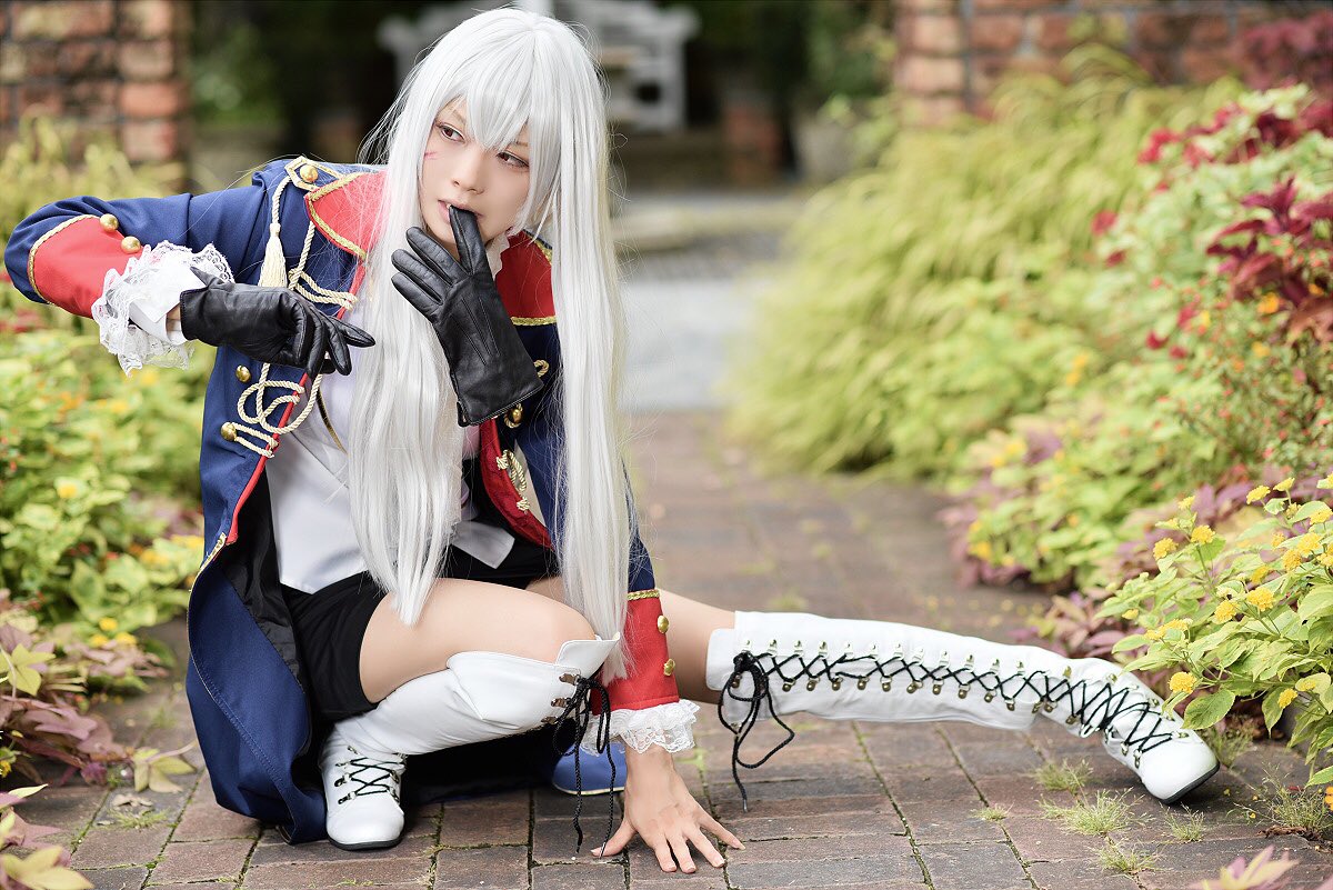 閲覧注意】にょたりあ/プロイセン娘 黒鷺の翼は折れない この血枯れる