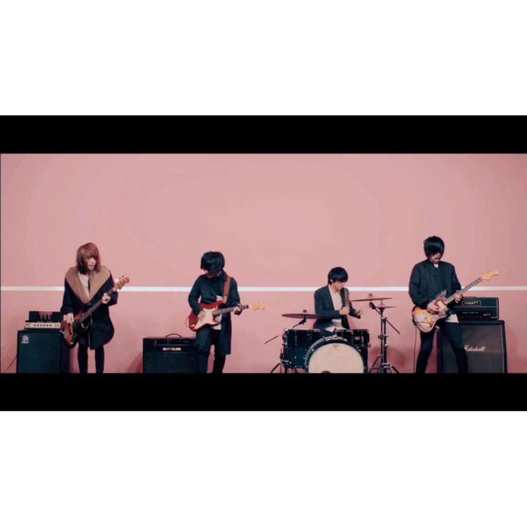 カラノワレモノ。 ヒトリエを始めて一番最初に作った曲。 るらるら