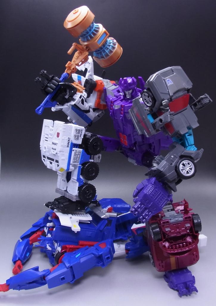 ガルバトロナスにプラチナムエディション・ウルトラマグナスのソラス