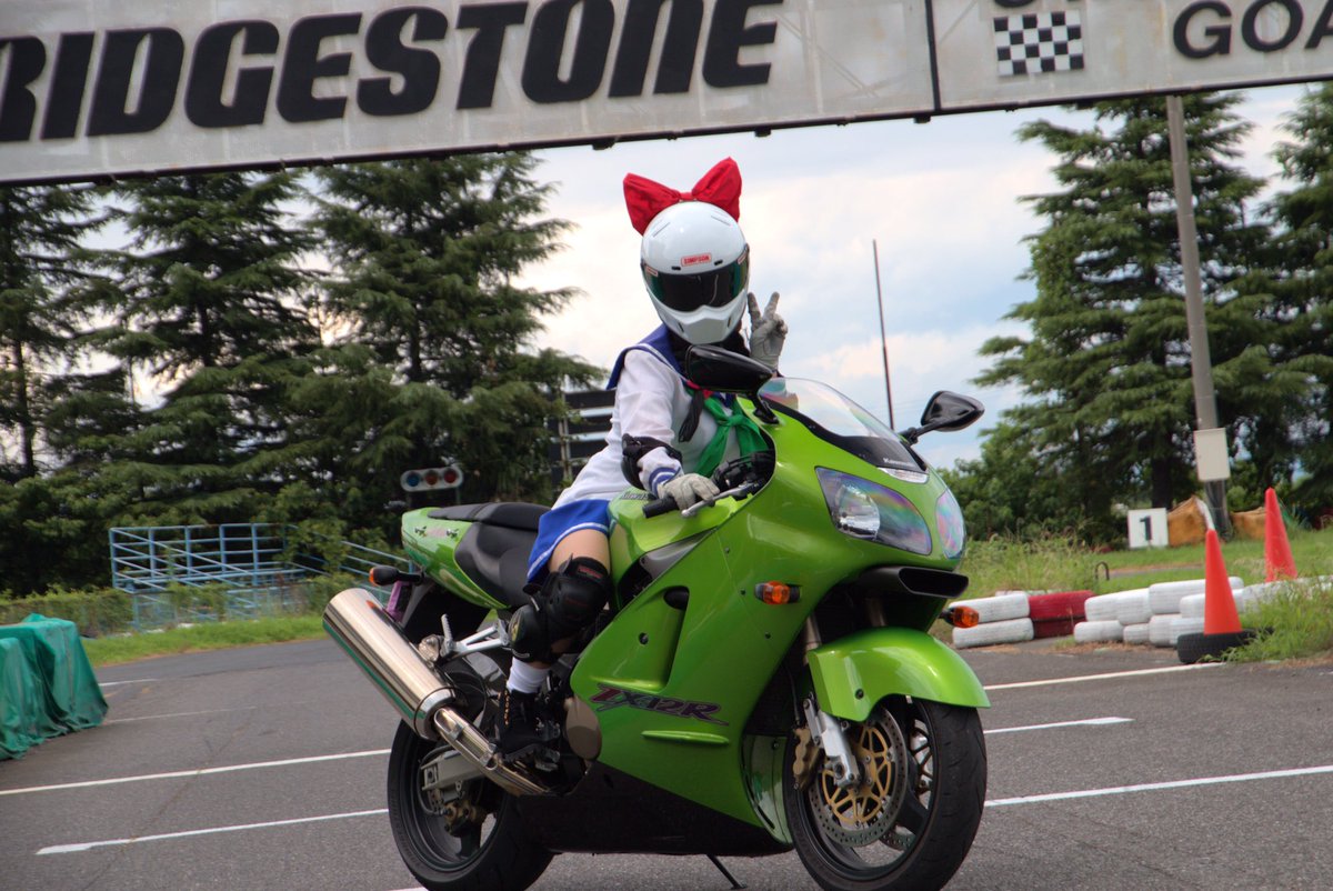 太いタイヤ萌え ZX-12R♡＞＜