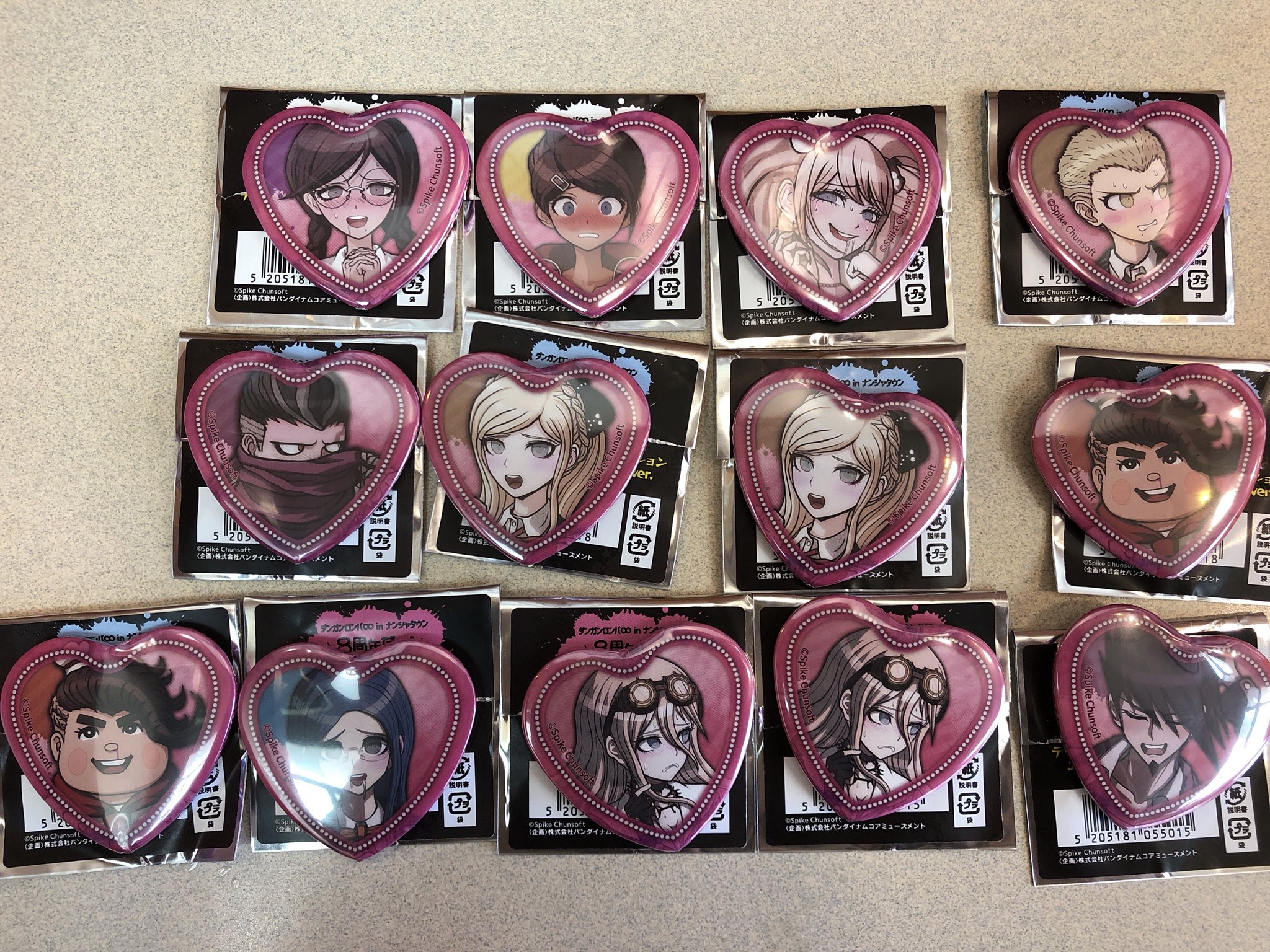 ダンガンロンパ テレ顔 照れ顔 ハート缶 缶バッジ 十神 白夜 2