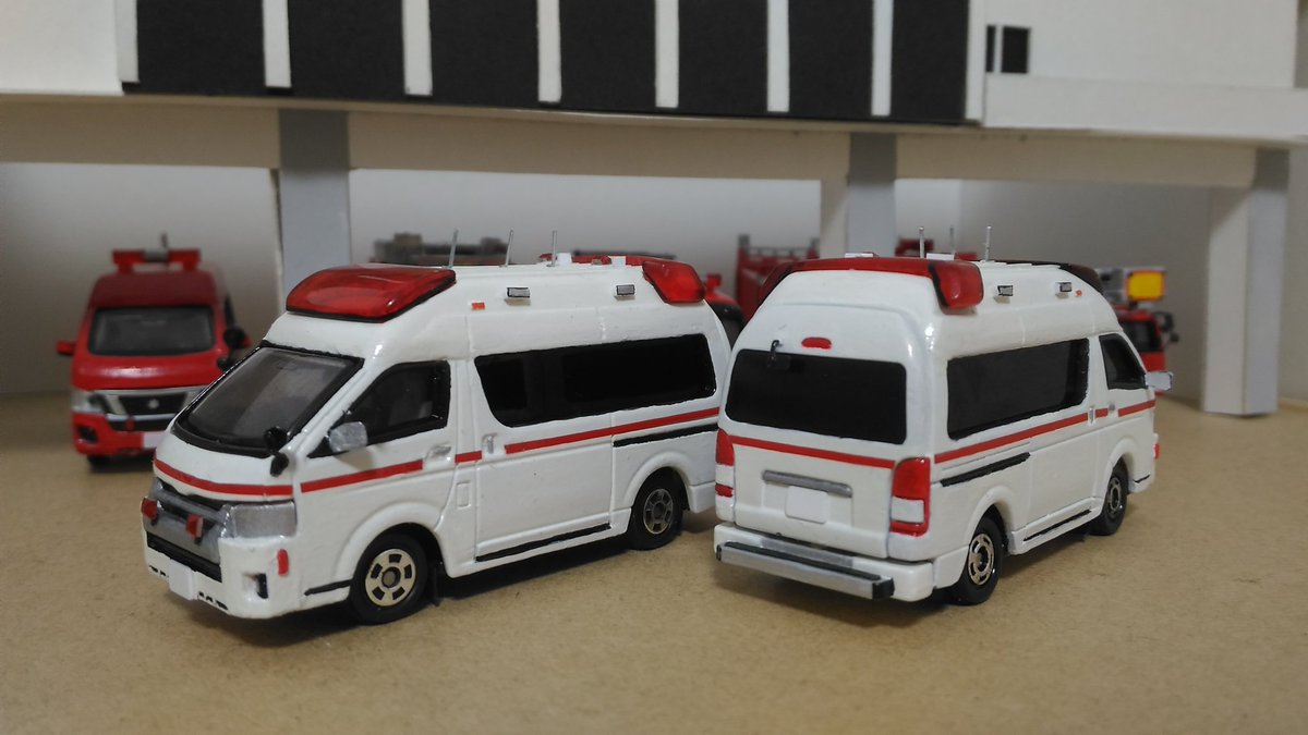 トミカ改造 第15・16弾 高規格救急車 中央署・東派出所配備 中央署