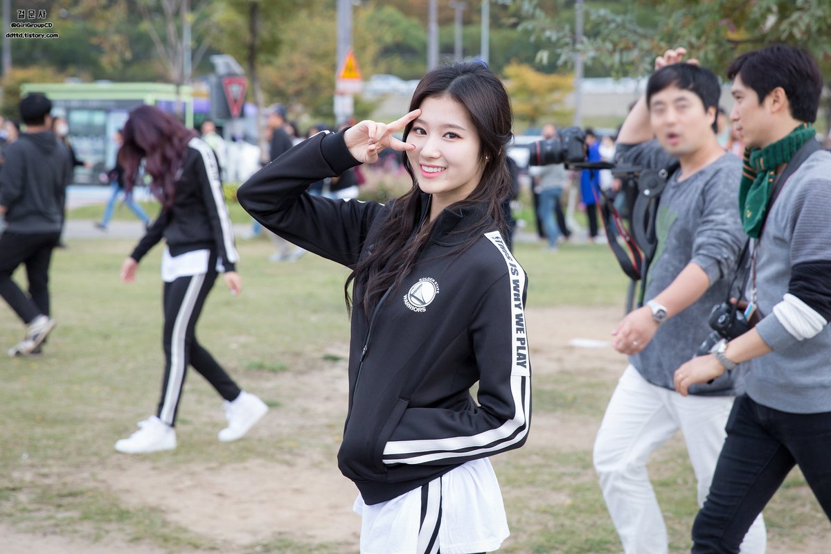 ジャージ姿のTWICEちゃん大好きマン