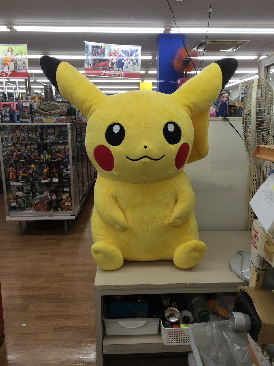 商品入荷情報】 ピカチュウ特大ぬいぐるみ 入荷しました ポケセン限定