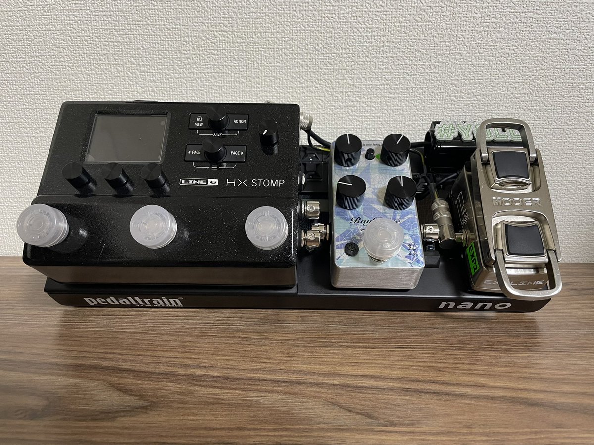 完成したボードです。 pedaltrain nanoで収めるという目標達成ですっ