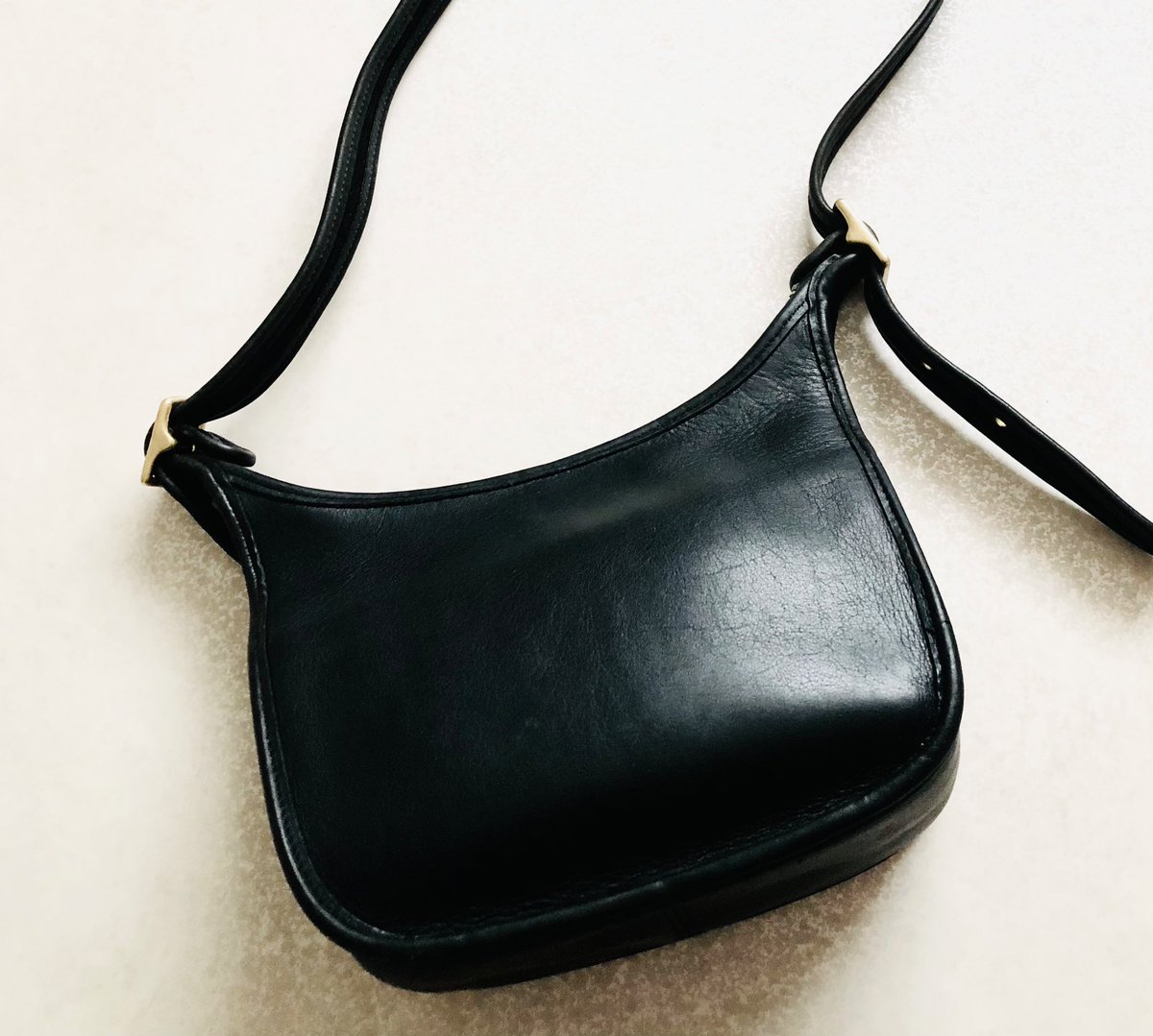 今日は革の手入れをした The 1975のマシューヒーリーが愛用してる