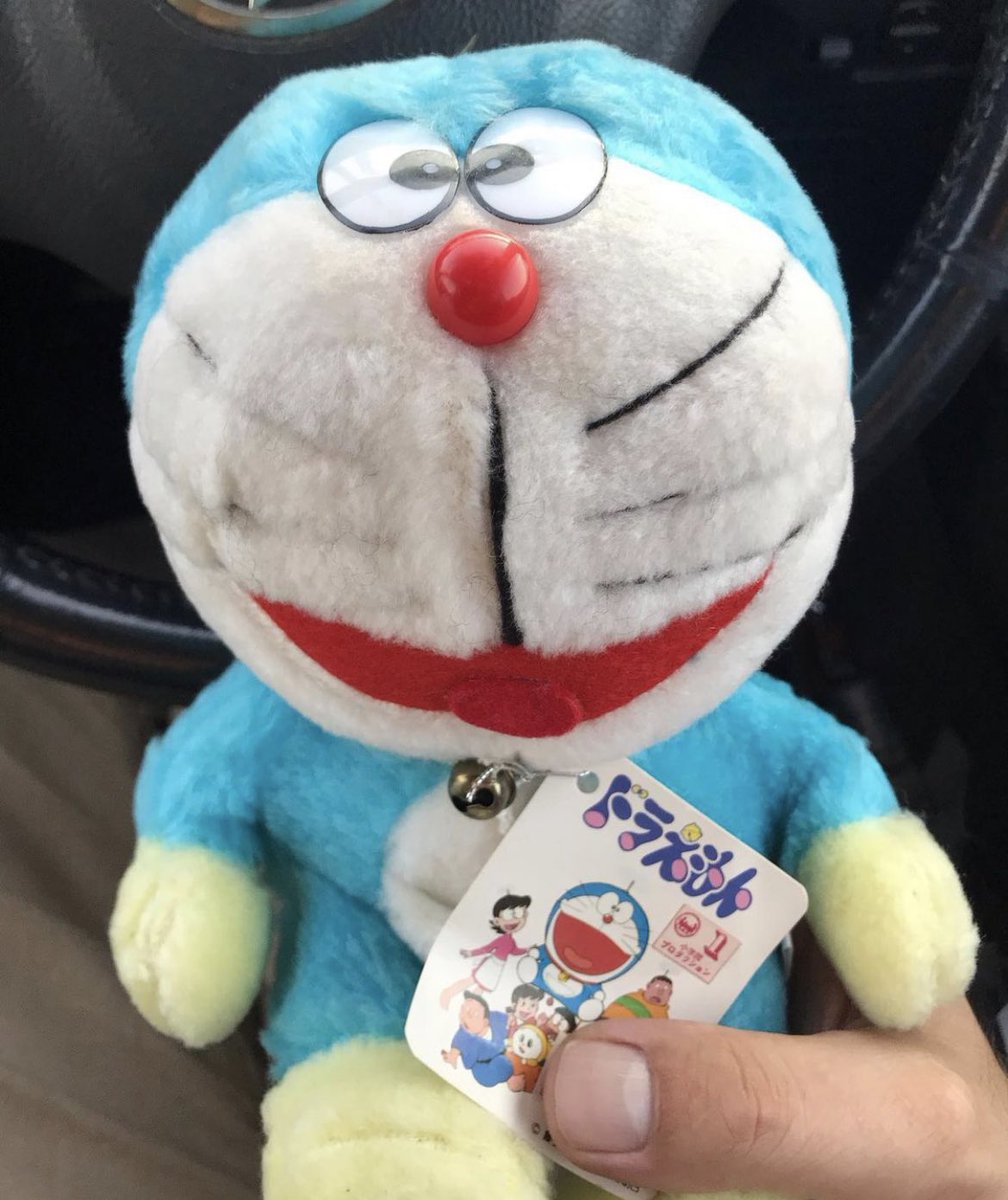 なんとも言えない仕上がりの#ドラえもんぬいぐるみ #古い文具店