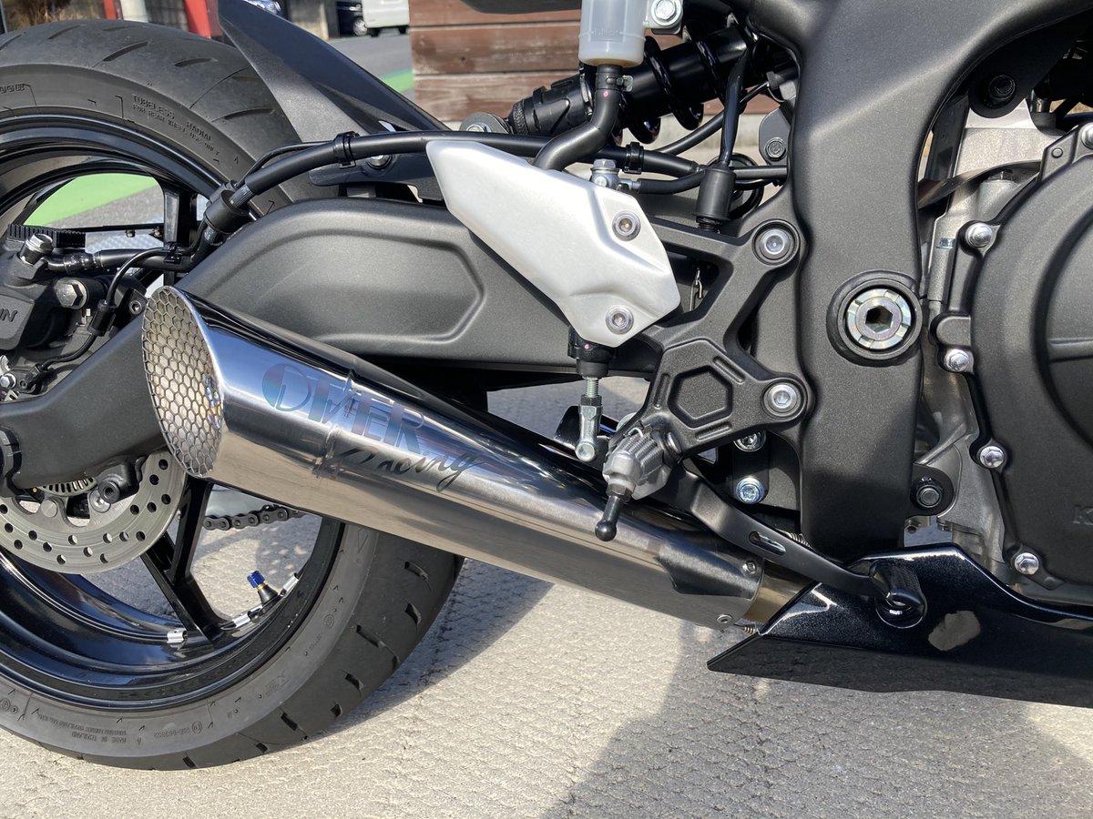 ZX-25RのOVERマフラー取り付けました。いい音で大満足です。 #zx25r