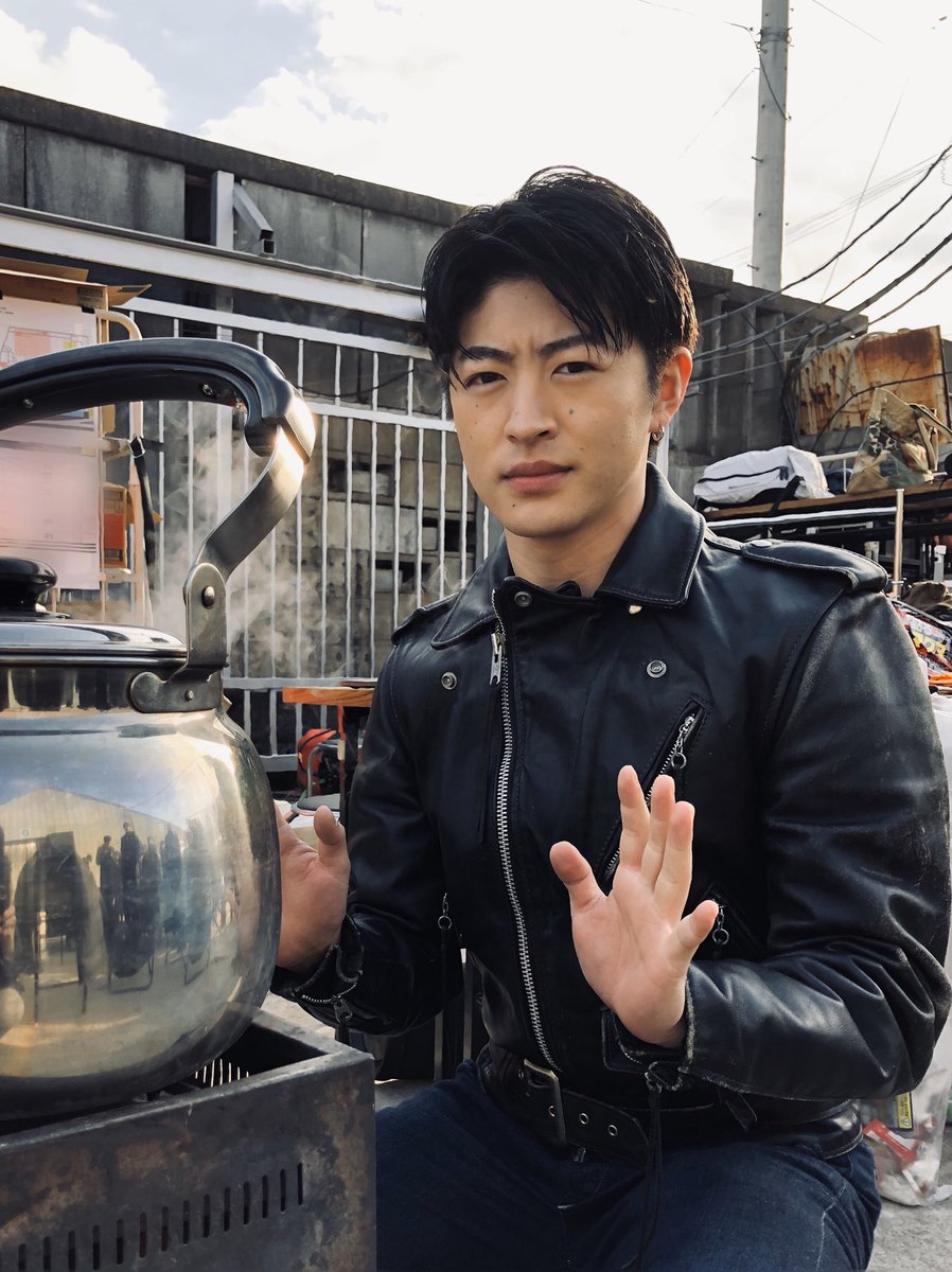 さのさんマネです☺️ さのさんとやかん。 久しぶりに カメラ目線