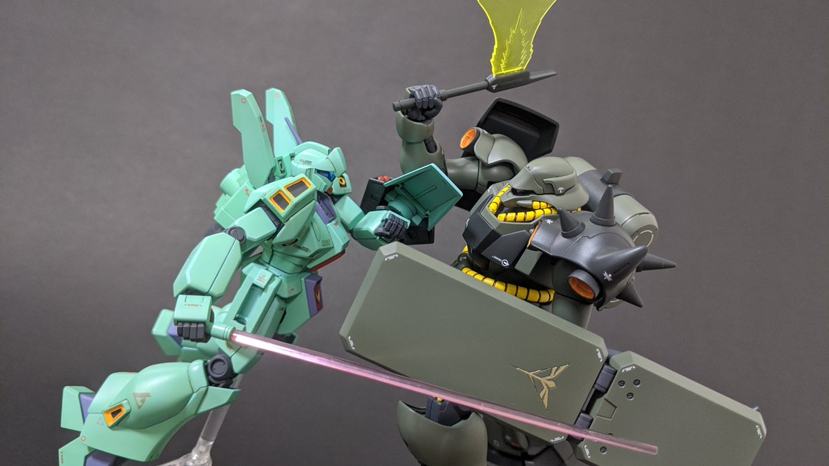 ギラドーガとジェガンのメンチ切り。 HGUC 1/144 AMS-119 ギラ・ドーガ