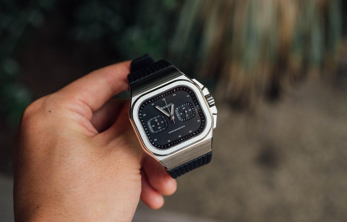 僕が毎日腕に巻いている時計「DAMUE」から今日、初のオリジナル