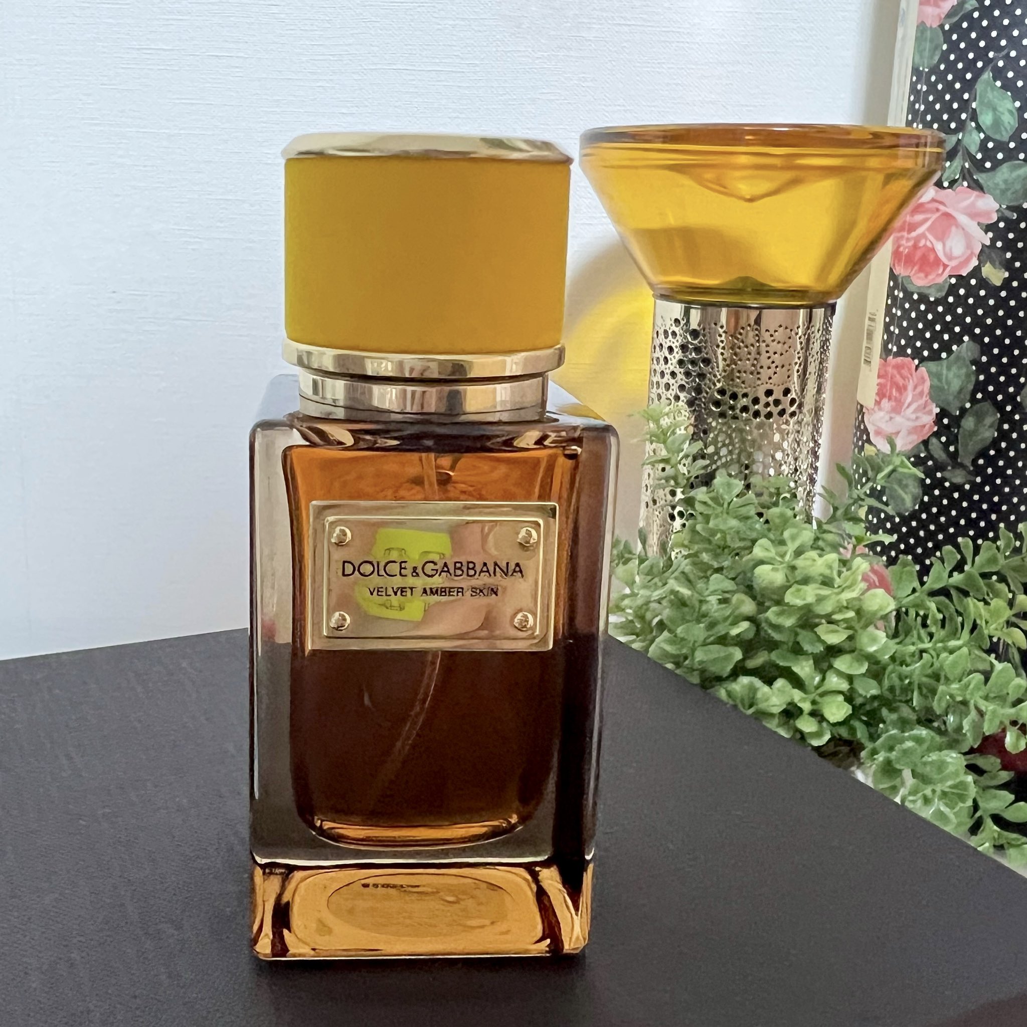 ドルチェ&ガッバーナ ベルベット アンバースキン プールファム 50ml