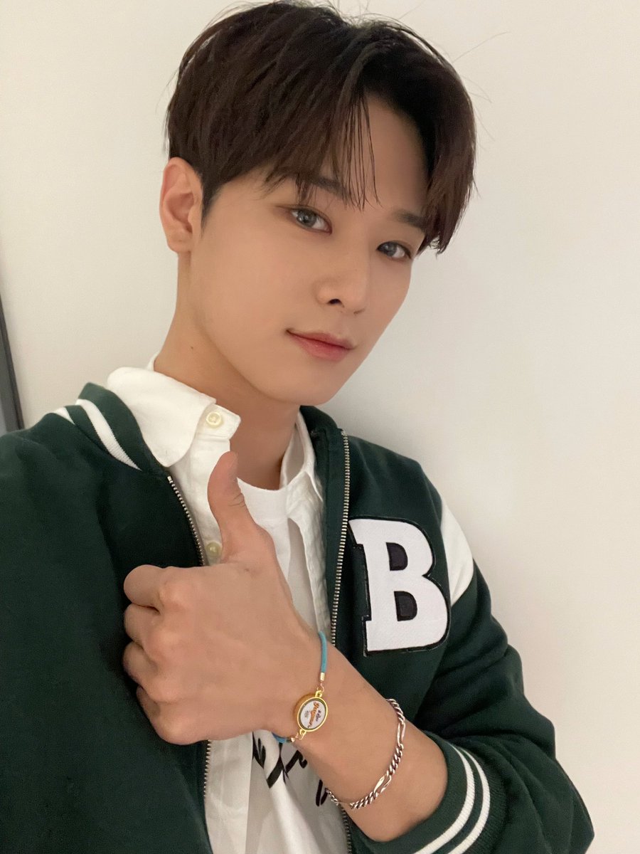 THEBOYZ FAN CON：THE B-ROAD IN JAPAN オリジナルグッズをTHE BOYZに